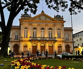 Conheça o Teatro Municipal de Avaré: Cultura e Arte em Cena Conheça o Teatro Municipal de Avaré: Cultura e Arte em Cena