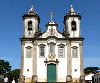 Descubra as Principais Igrejas de Avaré e Seu Patrimônio Religioso Descubra as Principais Igrejas de Avaré e Seu Patrimônio Religioso