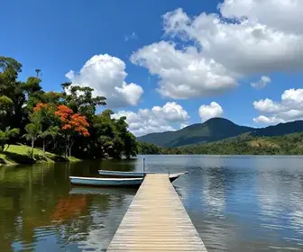 Explorando o Píer Público do Camping Municipal de Avaré